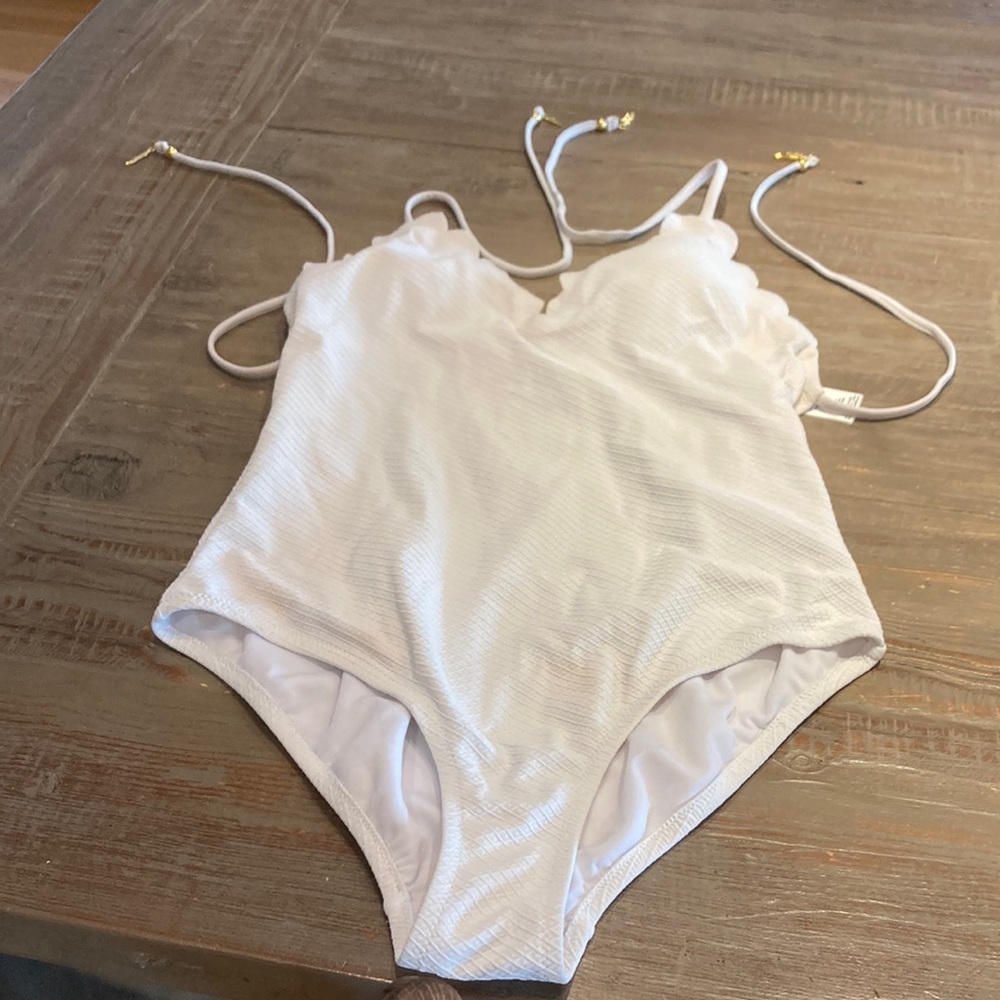 One pc bathing suit